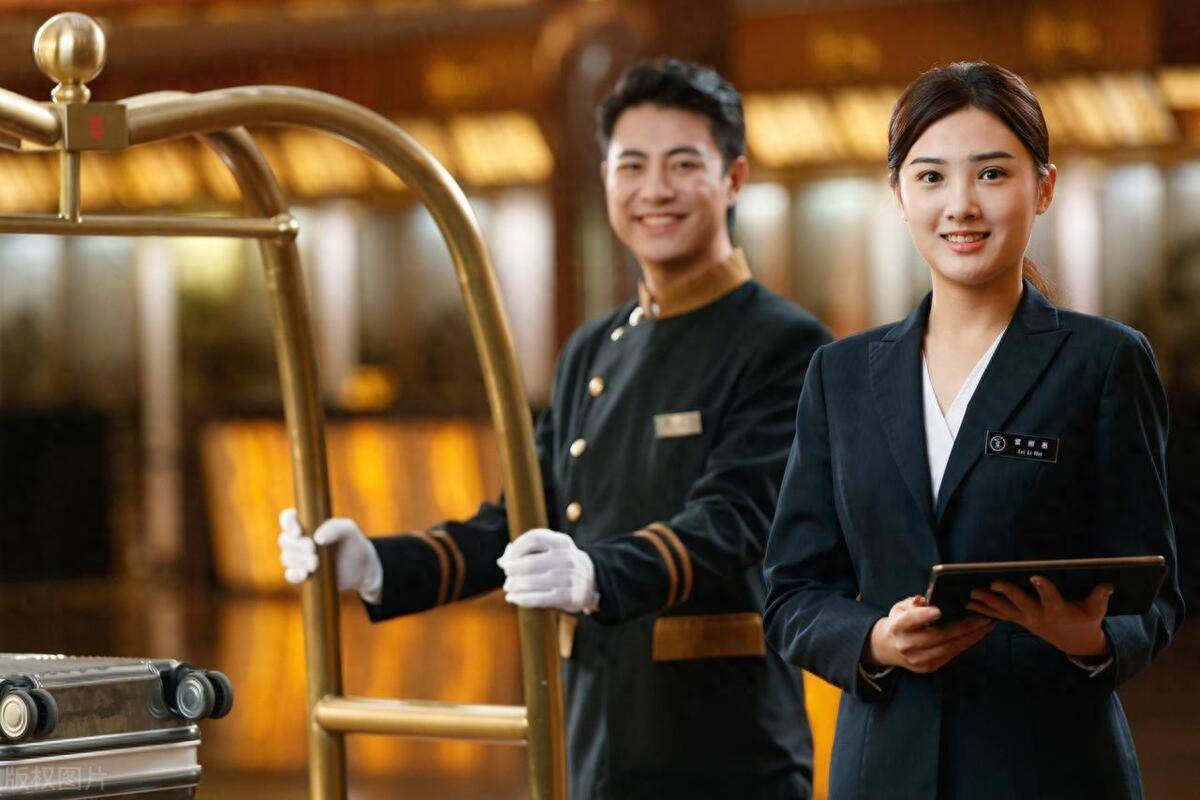 酒店管理师报考指南 报名流程、条件、考试内容、行业前景与证书用途